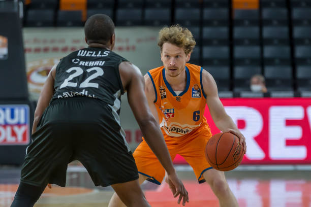 不仅仅是足 不仅仅是足