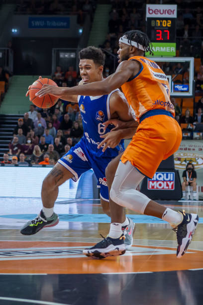 她迅速崛起 她迅速崛起