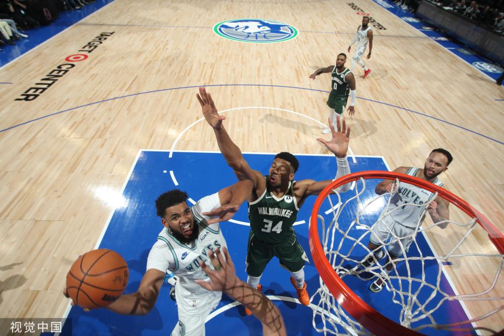 随着球队磨 随着球队磨